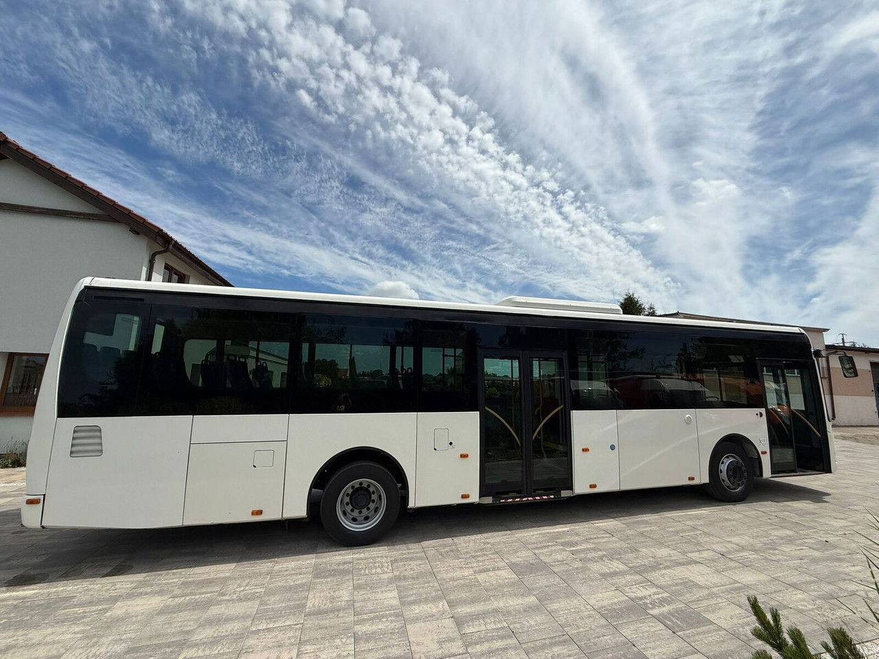 Irisbus Crossway LE SFR 161 Euro 5 Klimatyzacja Thermoking 12metrów 37mi - אוטובוס עירוני: תמונה 4 Irisbus Crossway LE SFR 161 Euro 5 Klimatyzacja Thermoking 12metrów 37mi - אוטובוס עירוני: תמונה 4