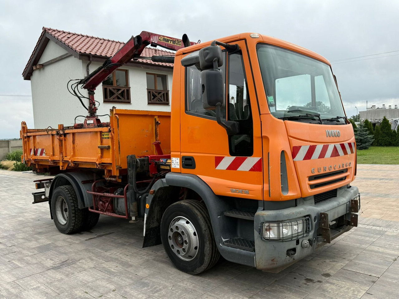 Iveco EuroCargo 120 120E18 - מזהיר, משאית מנוף: תמונה 2 Iveco EuroCargo 120 120E18 - מזהיר, משאית מנוף: תמונה 2