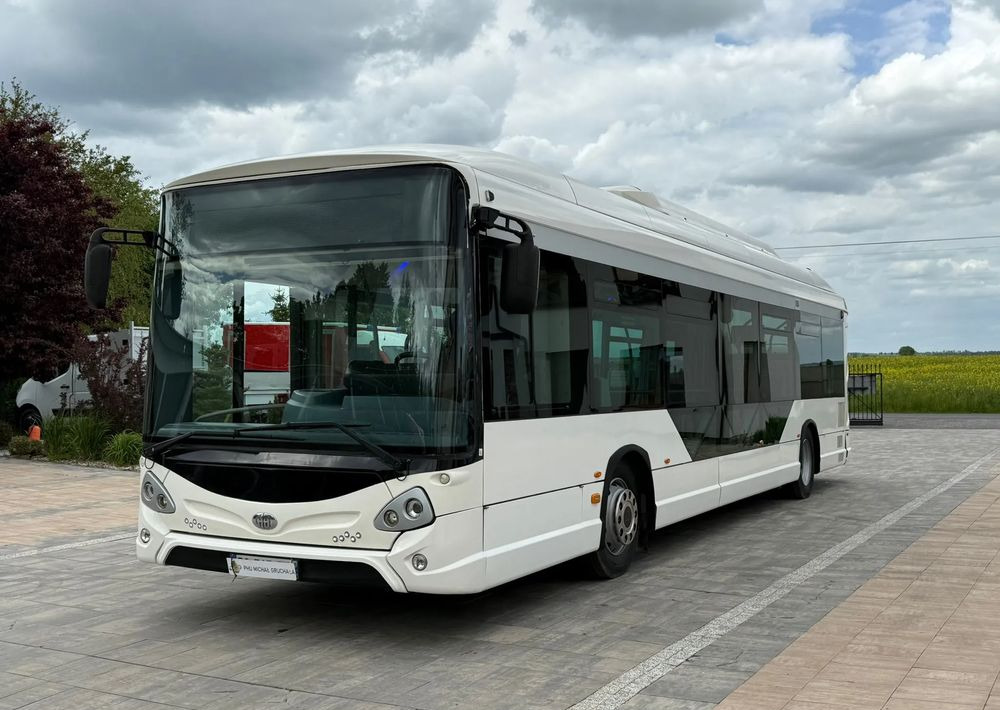 Iveco Heuliez GX 337 - אוטובוס עירוני: תמונה 1 Iveco Heuliez GX 337 - אוטובוס עירוני: תמונה 1