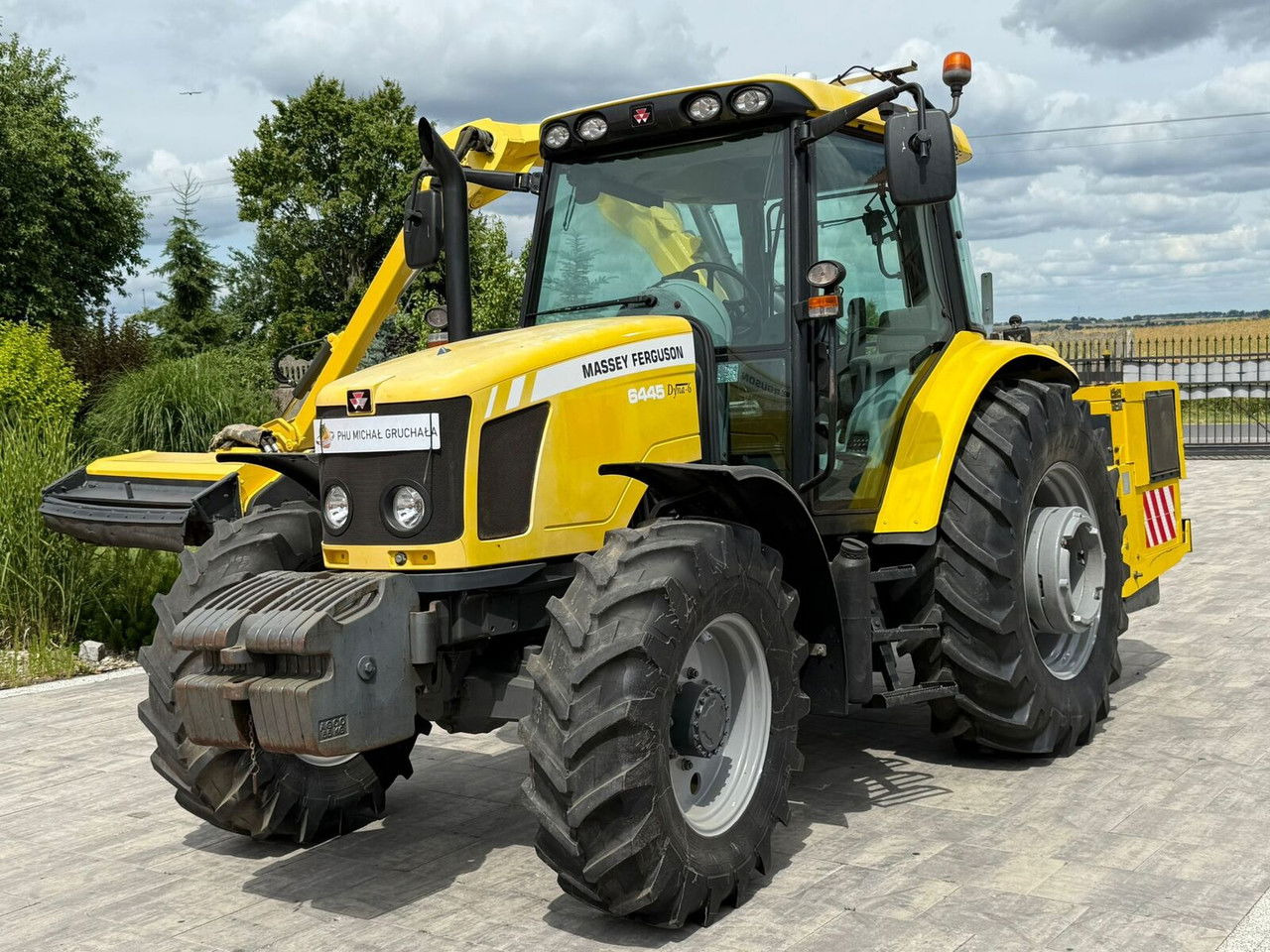 Massey Ferguson 6445 z kosiarką wysięgnikową do poboczy Rousseau T hénor 510 L FI - טרקטור חקלאי: תמונה 3 Massey Ferguson 6445 z kosiarką wysięgnikową do poboczy Rousseau T hénor 510 L FI - טרקטור חקלאי: תמונה 3