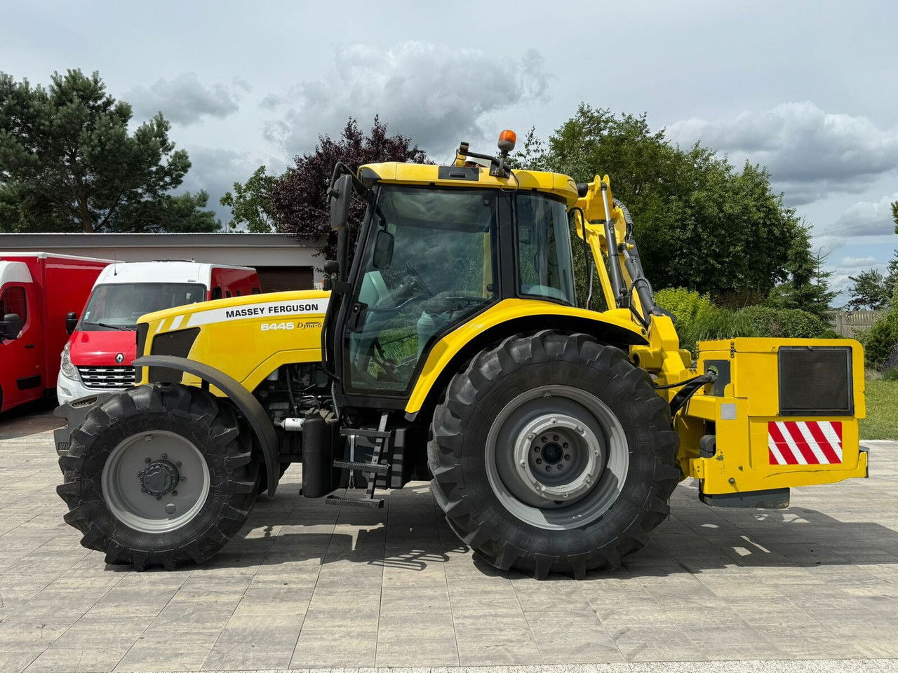 Massey Ferguson 6445 z kosiarką wysięgnikową do poboczy Rousseau T hénor 510 L FI - טרקטור חקלאי: תמונה 5 Massey Ferguson 6445 z kosiarką wysięgnikową do poboczy Rousseau T hénor 510 L FI - טרקטור חקלאי: תמונה 5