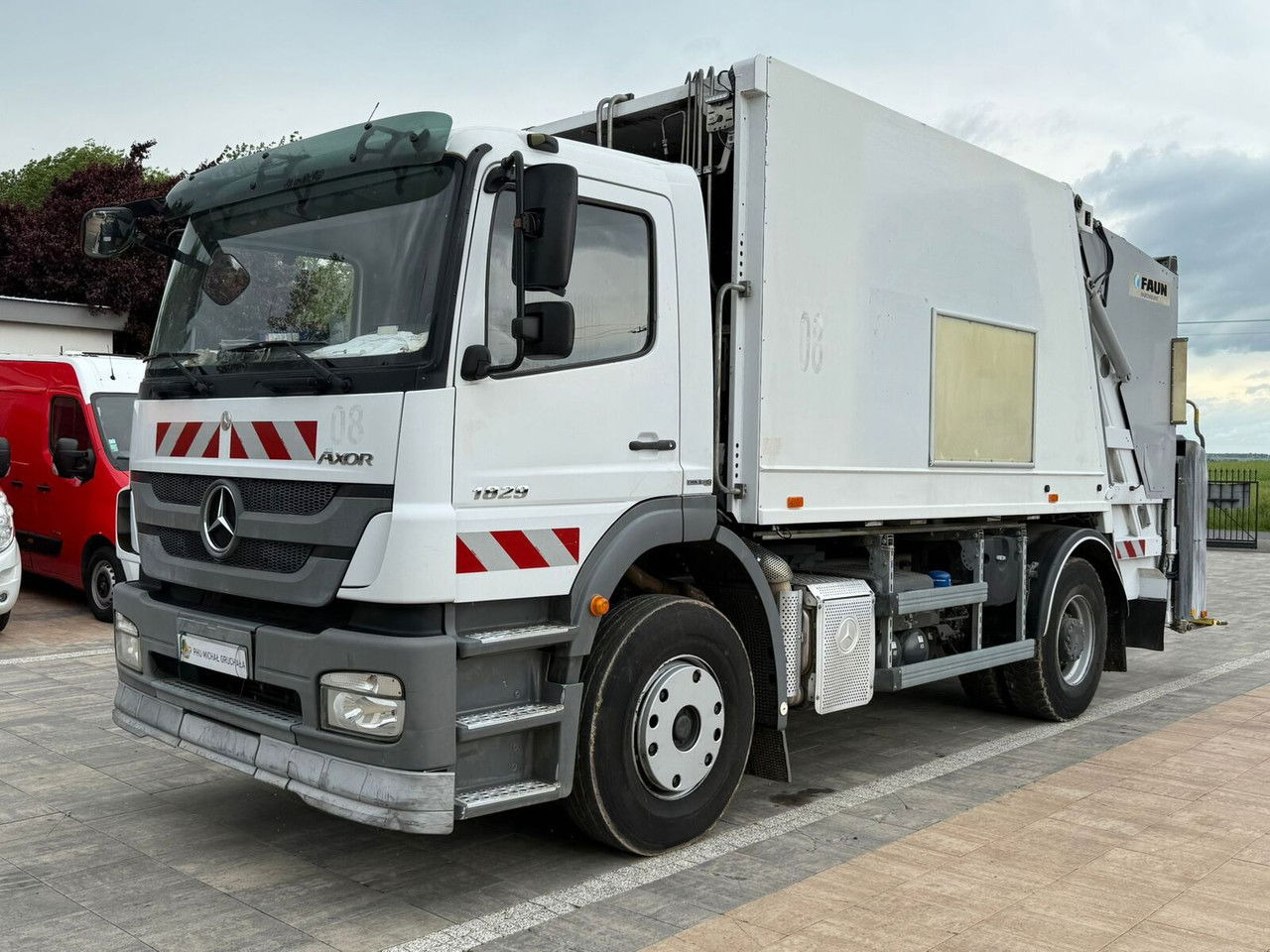 Mercedes-Benz Axor 1829 Faun VR3 TR2 - משאית אשפה: תמונה 3 Mercedes-Benz Axor 1829 Faun VR3 TR2 - משאית אשפה: תמונה 3