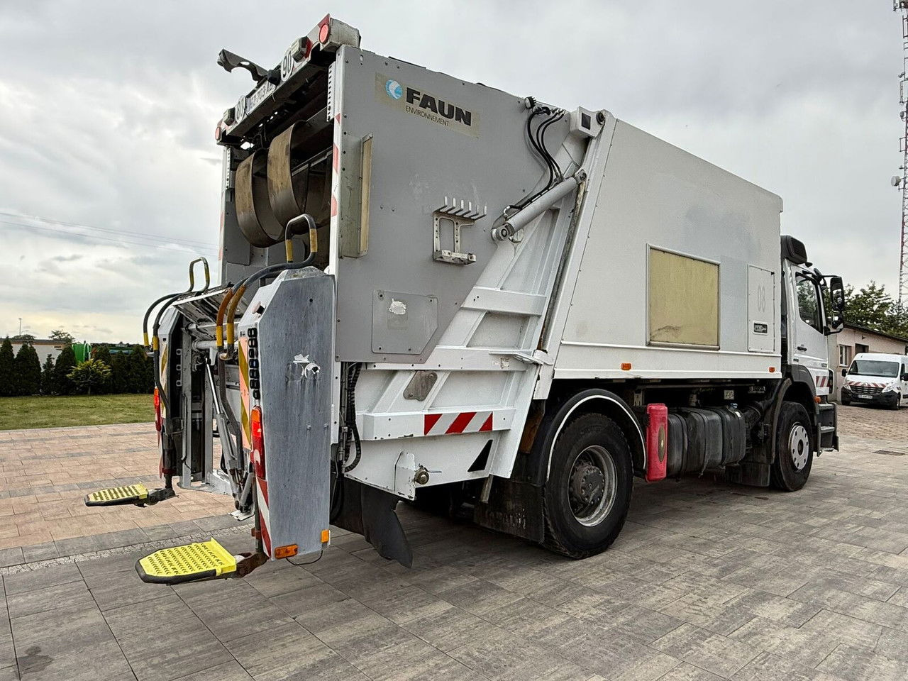 Mercedes-Benz Axor 1829 Faun VR3 TR2 - משאית אשפה: תמונה 4 Mercedes-Benz Axor 1829 Faun VR3 TR2 - משאית אשפה: תמונה 4