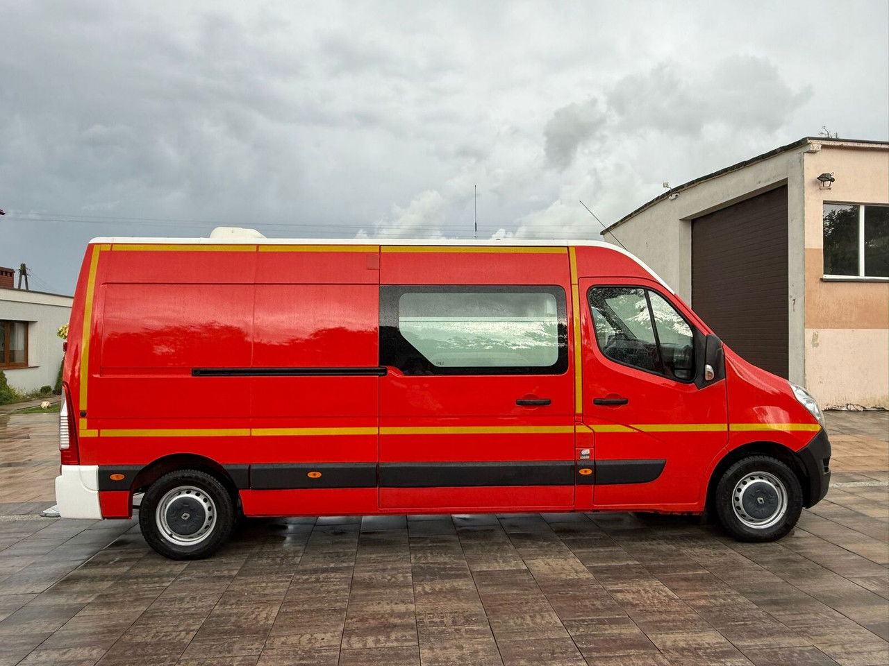 Renault Master 2016 Rok Ambulans Karetka Pogotowie - אמבולנס: תמונה 4 Renault Master 2016 Rok Ambulans Karetka Pogotowie - אמבולנס: תמונה 4