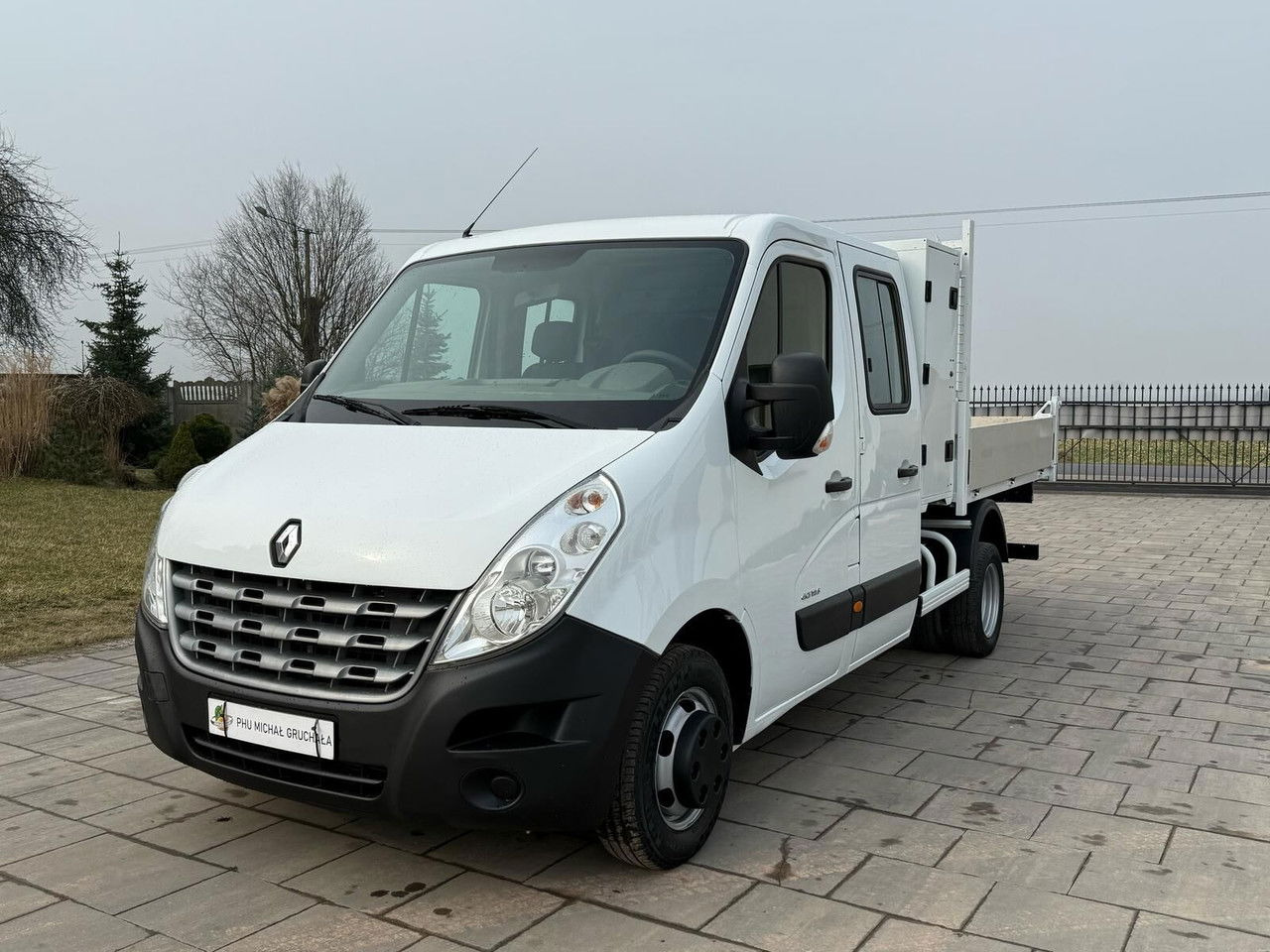 Renault Master - כלי רכב מסחרי במיטה שטוחה: תמונה 3 Renault Master - כלי רכב מסחרי במיטה שטוחה: תמונה 3
