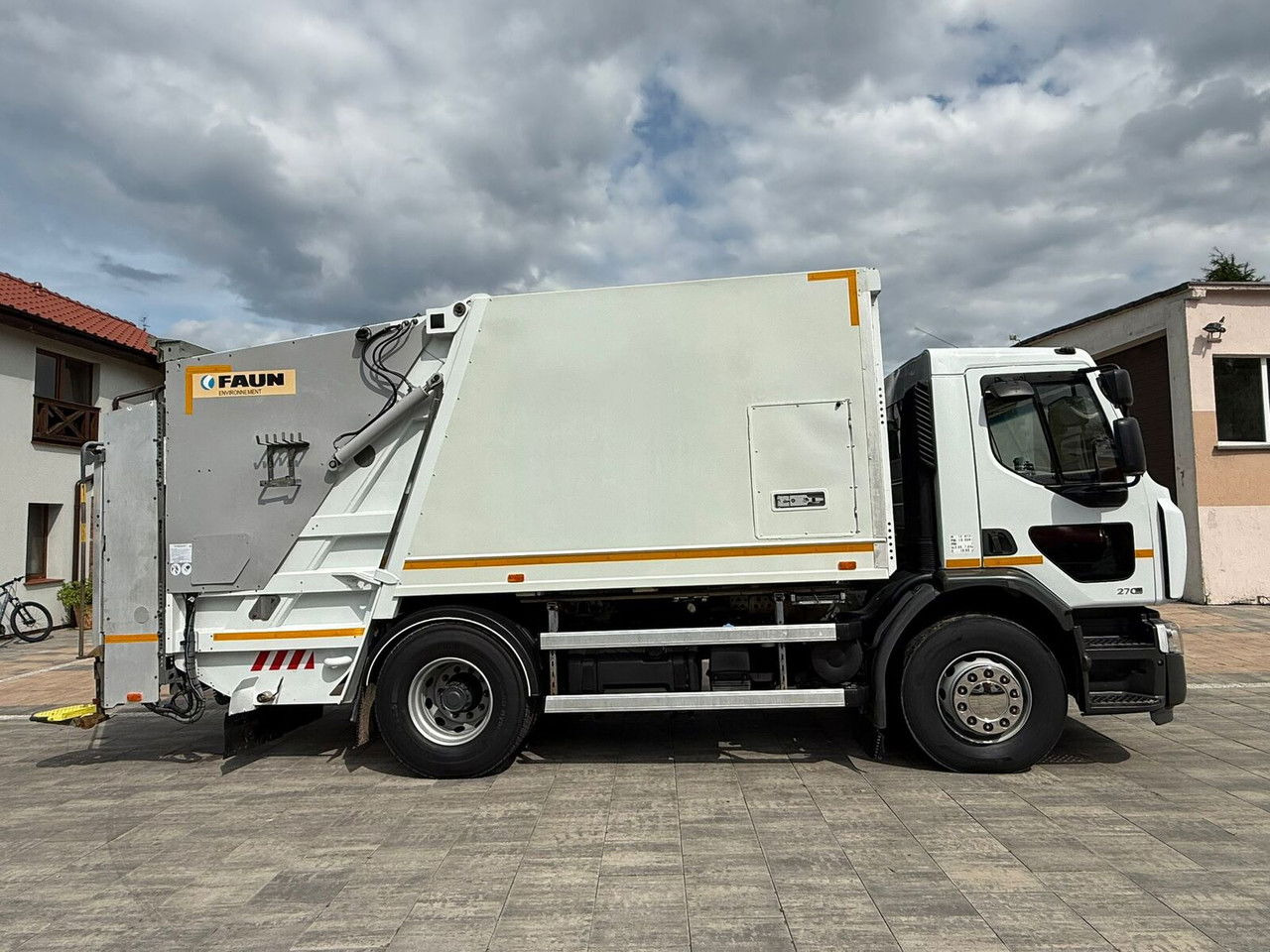 Renault Premium 270 DXi Faun VR5 LEV - משאית אשפה: תמונה 4 Renault Premium 270 DXi Faun VR5 LEV - משאית אשפה: תמונה 4