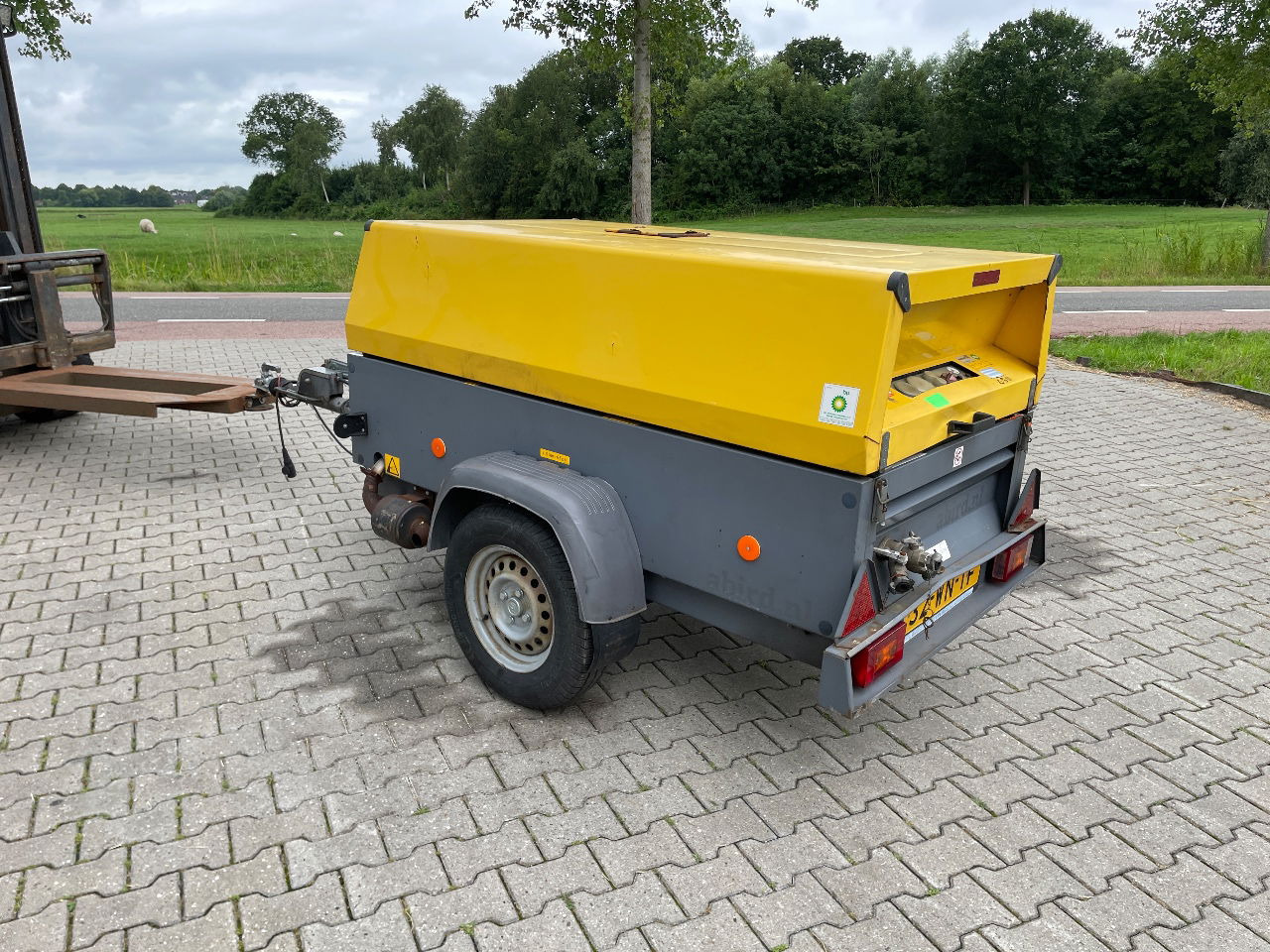 Atlas Copco Xas77 - מדחס אוויר: תמונה 2 Atlas Copco Xas77 - מדחס אוויר: תמונה 2