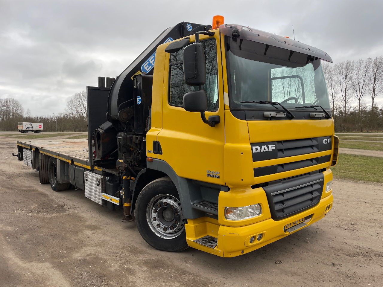 DAF 85.410 Met Effer 470 6s laadkraan ladekran loadercrane crane palfinger hiab fassi - משאית מנוף: תמונה 5 DAF 85.410 Met Effer 470 6s laadkraan ladekran loadercrane crane palfinger hiab fassi - משאית מנוף: תמונה 5