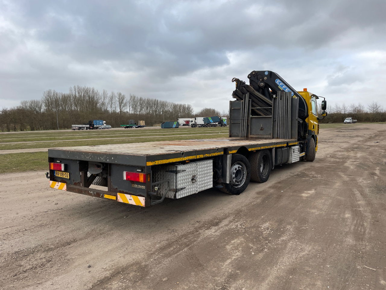 DAF 85.410 Met Effer 470 6s laadkraan ladekran loadercrane crane palfinger hiab fassi - משאית מנוף: תמונה 4 DAF 85.410 Met Effer 470 6s laadkraan ladekran loadercrane crane palfinger hiab fassi - משאית מנוף: תמונה 4