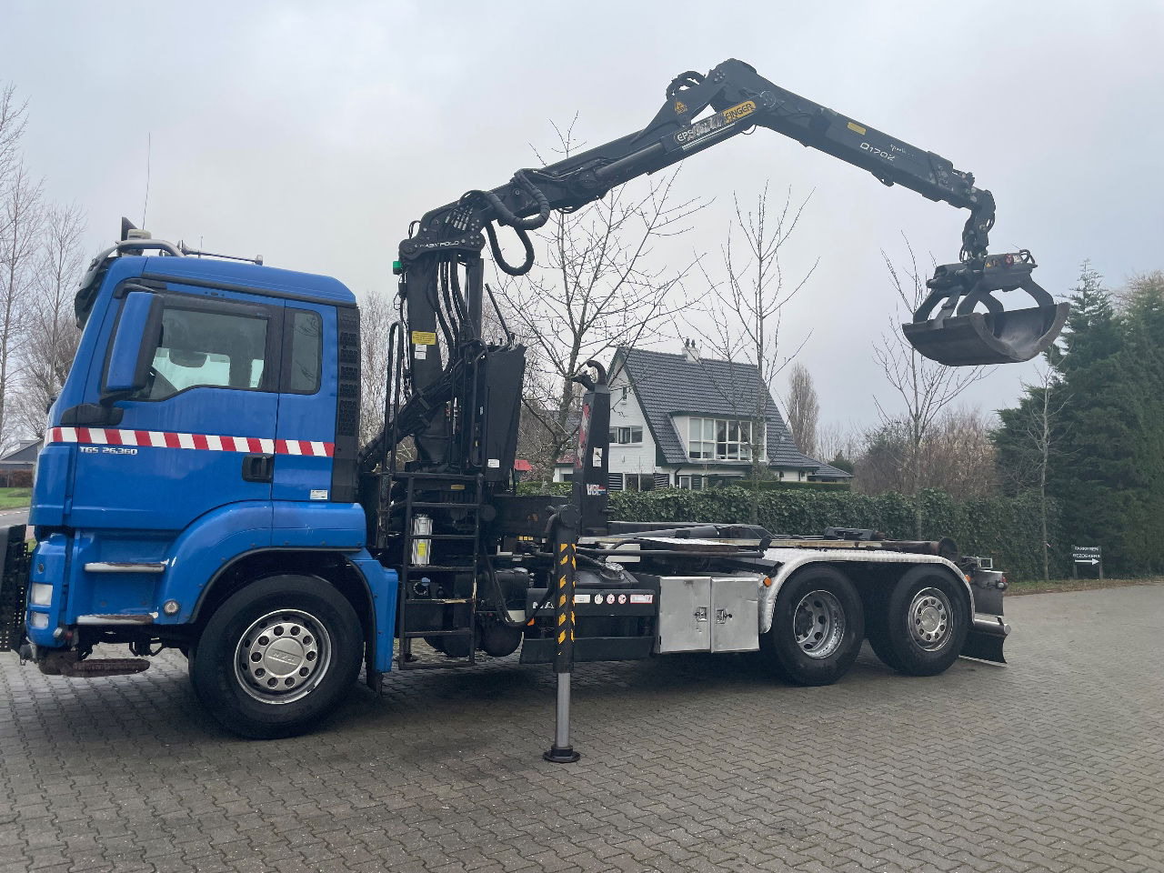 MAN TGS 26.360 with palfinger Z crane, remote controled crane - מוביל מכולות/ משאית החלפת גוף, משאית מנוף: תמונה 1 MAN TGS 26.360 with palfinger Z crane, remote controled crane - מוביל מכולות/ משאית החלפת גוף, משאית מנוף: תמונה 1