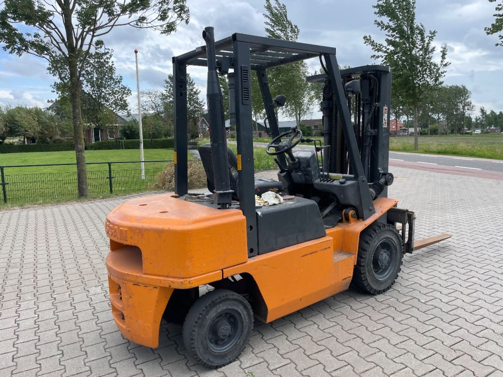 Nissan FJ02A25U 2.5 ton diesel triplo freelift heftruck - מלגזה: תמונה 3 Nissan FJ02A25U 2.5 ton diesel triplo freelift heftruck - מלגזה: תמונה 3