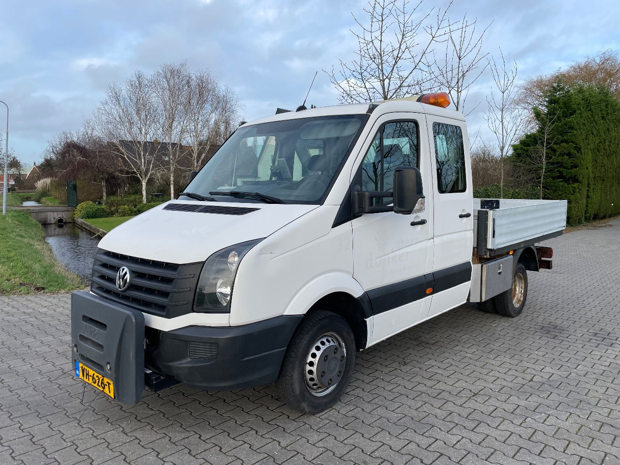 Volkswagen Crafter 46 dubbele cabine - כלי רכב מסחרי במיטה שטוחה: תמונה 1 Volkswagen Crafter 46 dubbele cabine - כלי רכב מסחרי במיטה שטוחה: תמונה 1