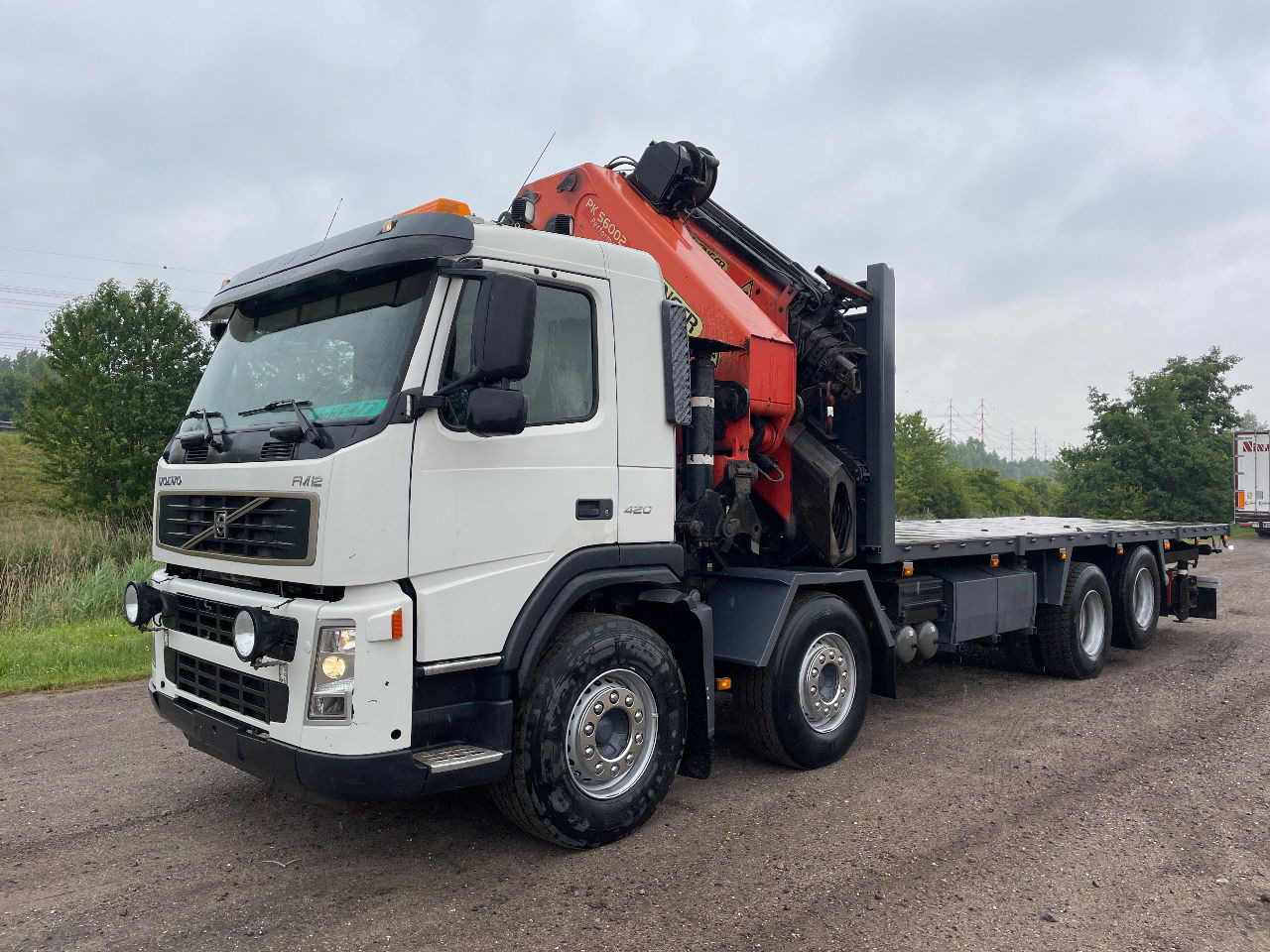 Volvo FM 12.420 with palfinger PK56002 with jib and winch, excellent condition - משאית מנוף: תמונה 3 Volvo FM 12.420 with palfinger PK56002 with jib and winch, excellent condition - משאית מנוף: תמונה 3