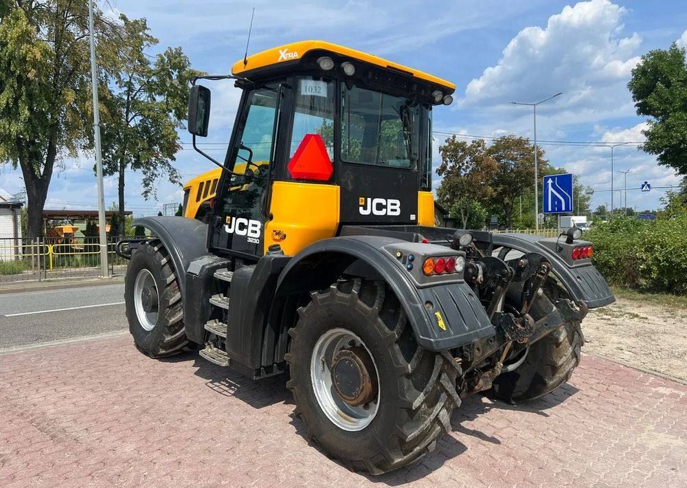 JCB JCB Fastrac 3230 Xtra - טרקטור חקלאי: תמונה 3 JCB JCB Fastrac 3230 Xtra - טרקטור חקלאי: תמונה 3