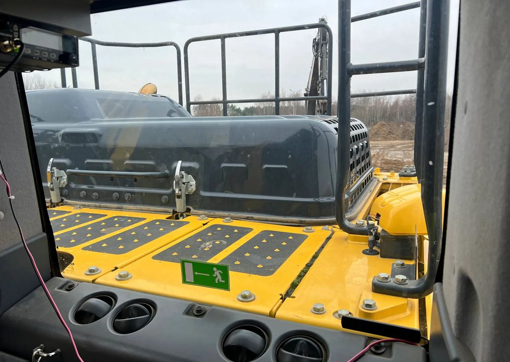 הַחכָּרָה  Komatsu PC 210LC Komatsu PC 210LC: תמונה 7