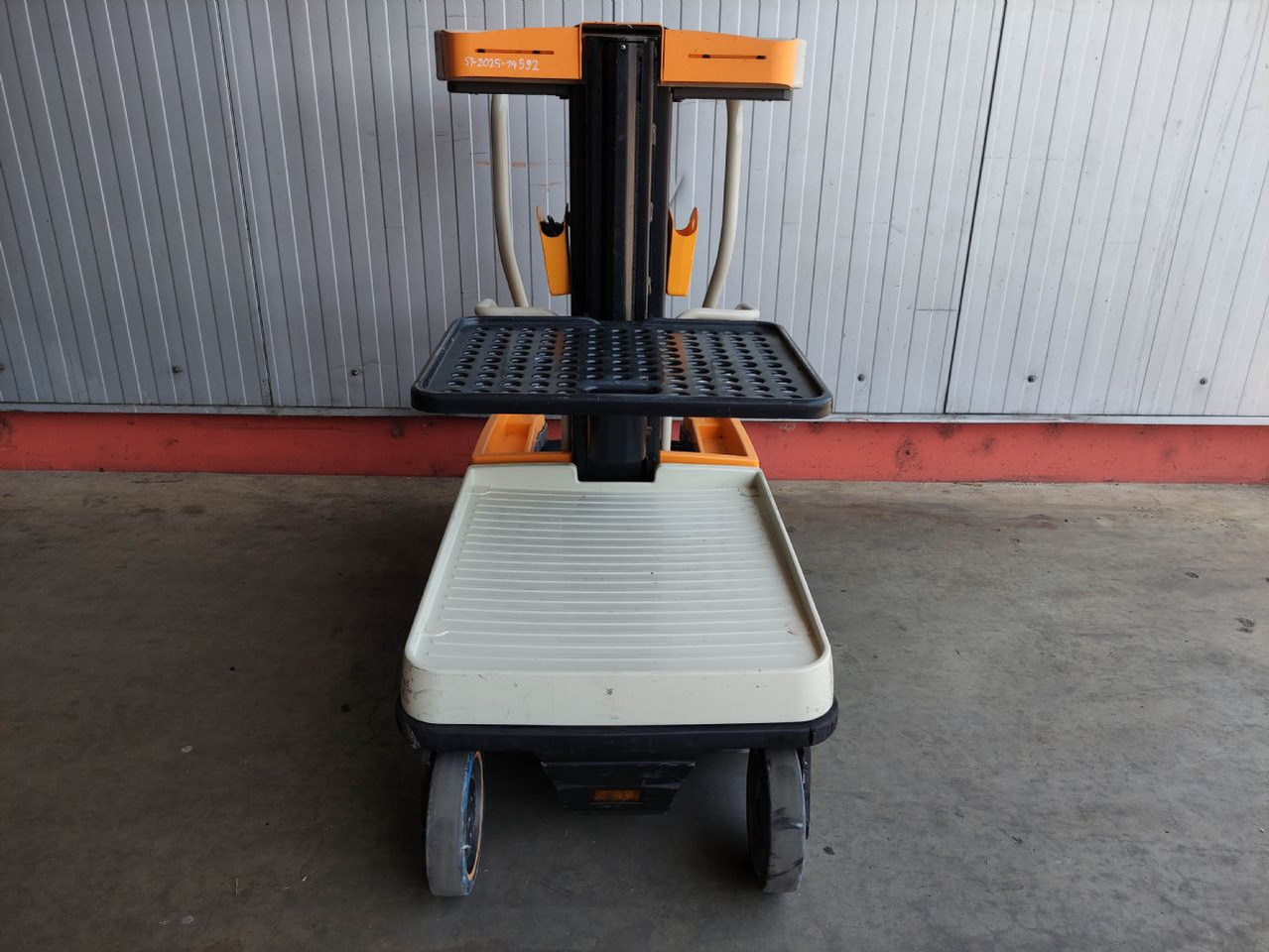 Crown WAV60-118 - בוחר הזמנות: תמונה 3 Crown WAV60-118 - בוחר הזמנות: תמונה 3