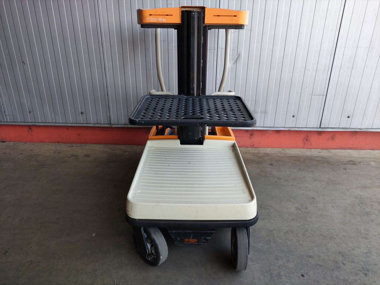 Crown WAV60-118 - בוחר הזמנות: תמונה 3 Crown WAV60-118 - בוחר הזמנות: תמונה 3