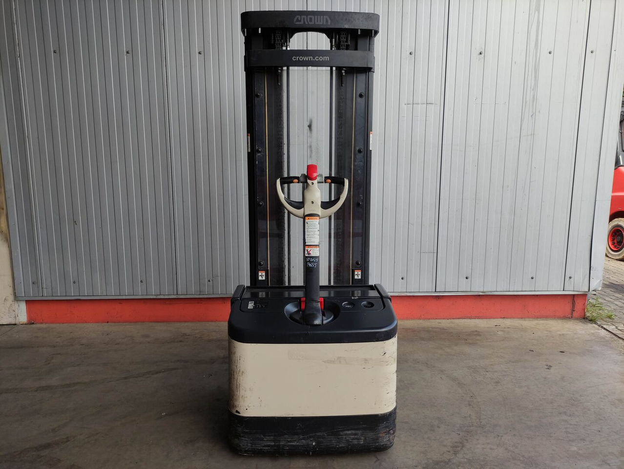 Crown WE2300-1.6-TT - מערים: תמונה 4 Crown WE2300-1.6-TT - מערים: תמונה 4