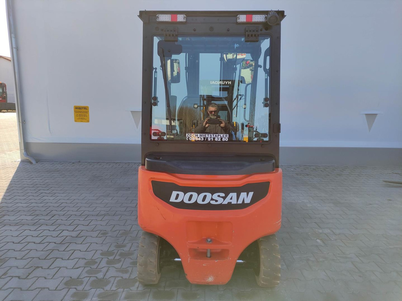 Doosan B20X-7 (Plus) - מלגזה חשמלית: תמונה 4 Doosan B20X-7 (Plus) - מלגזה חשמלית: תמונה 4