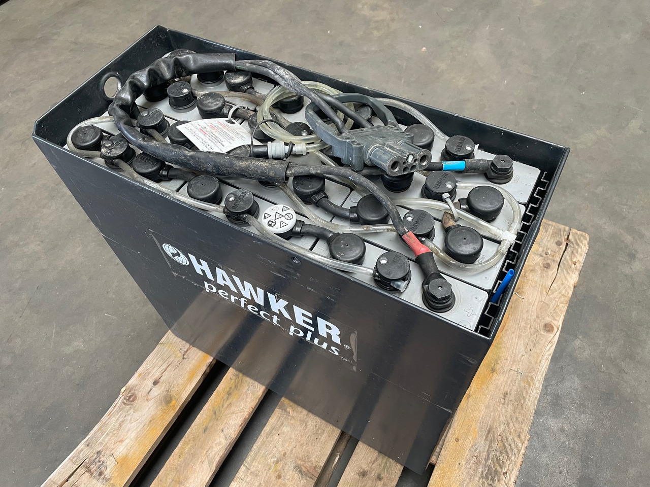 Hawker 24 Volt I 3 PZS 375 - מצבר עבור ציוד לטיפול בחומרים: תמונה 1 Hawker 24 Volt I 3 PZS 375 - מצבר עבור ציוד לטיפול בחומרים: תמונה 1