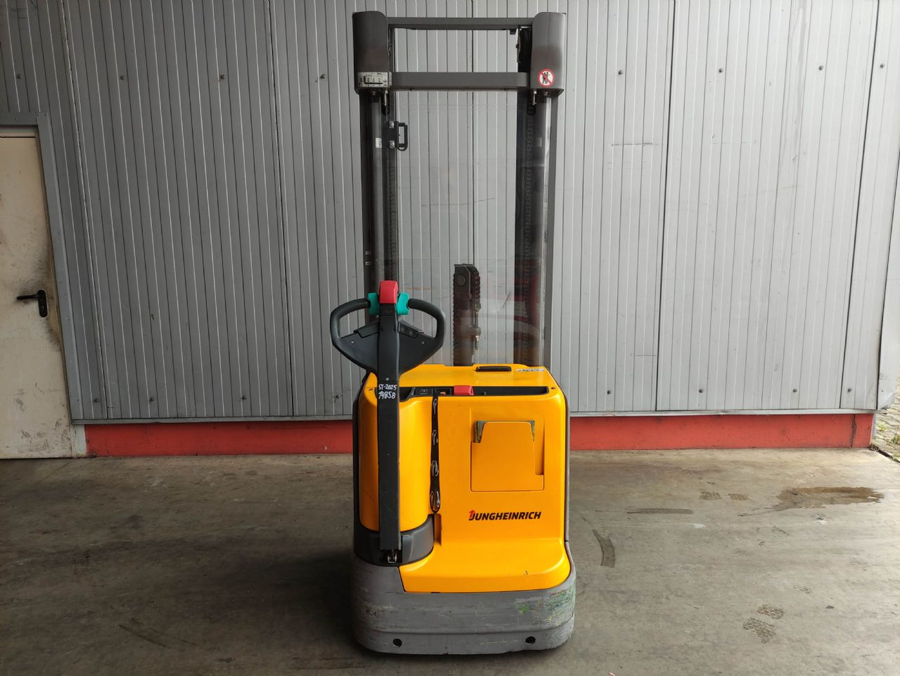 Jungheinrich EJC 214 - מערים: תמונה 4 Jungheinrich EJC 214 - מערים: תמונה 4