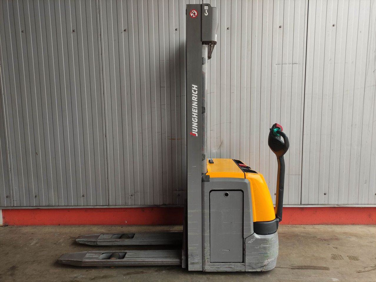 Jungheinrich EJC 214 - מערים: תמונה 1 Jungheinrich EJC 214 - מערים: תמונה 1