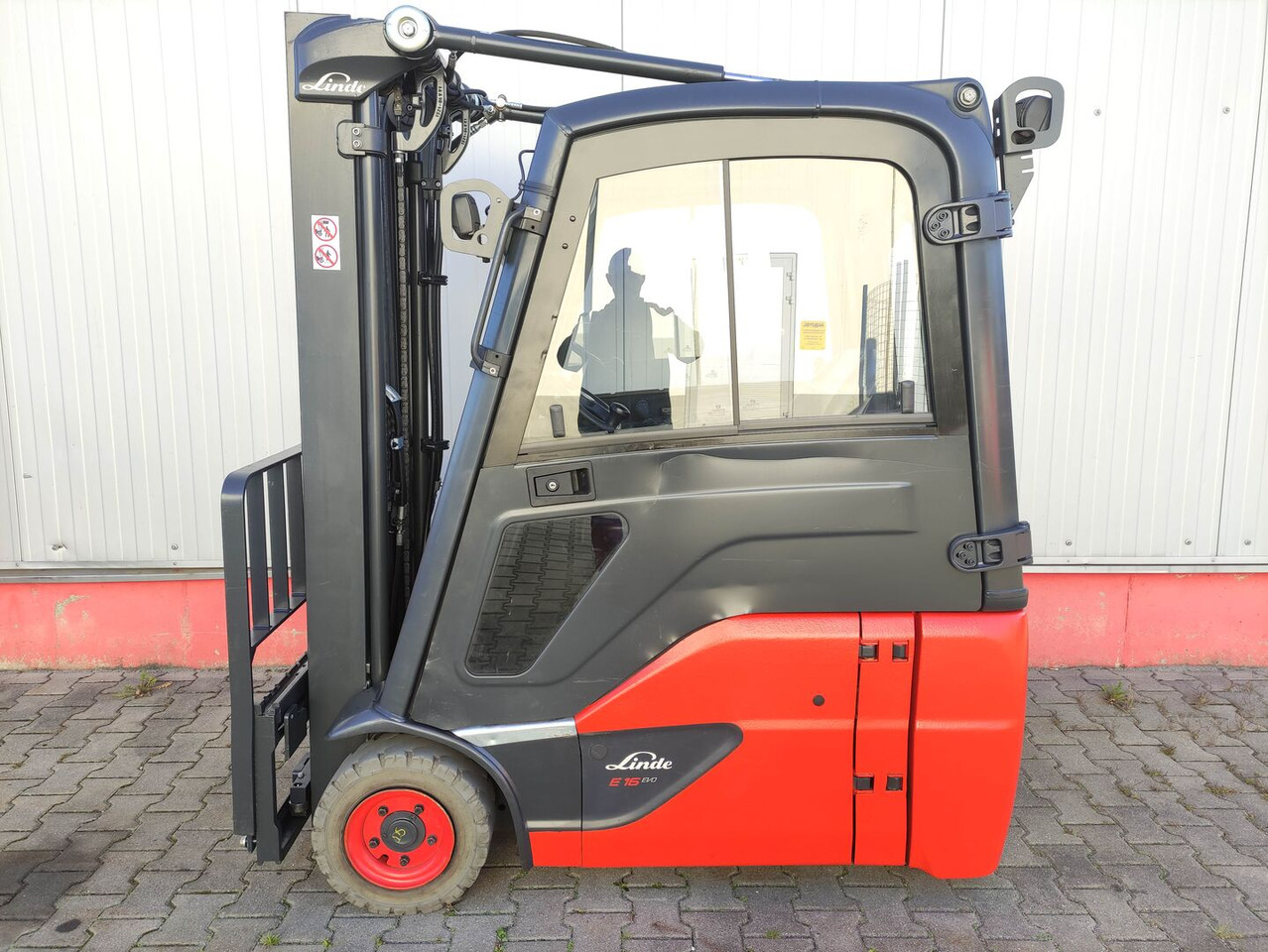 Linde E16-02-386 EVO - מלגזה חשמלית: תמונה 1 Linde E16-02-386 EVO - מלגזה חשמלית: תמונה 1