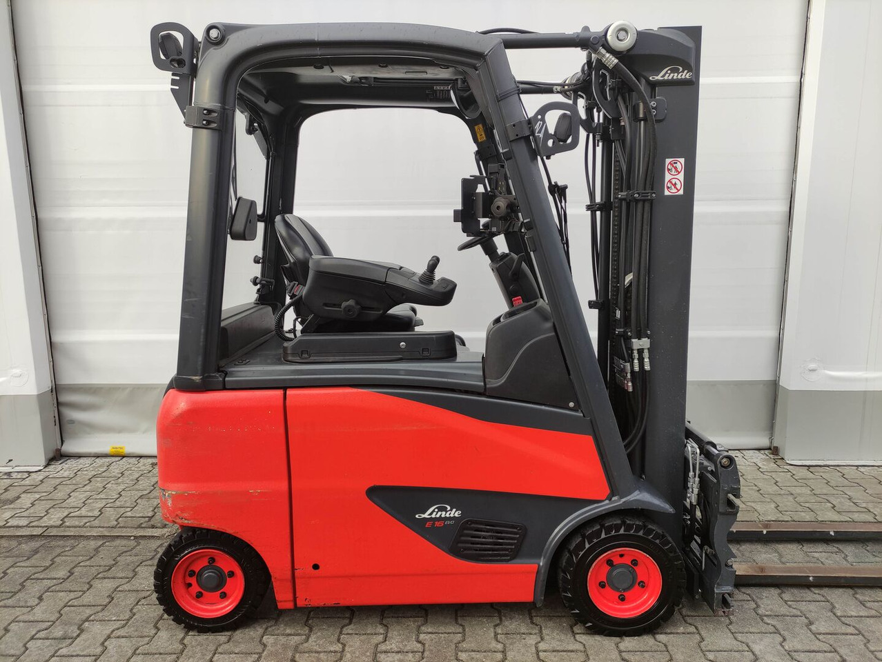 Linde E16PH-02-386 - מלגזה חשמלית: תמונה 2 Linde E16PH-02-386 - מלגזה חשמלית: תמונה 2