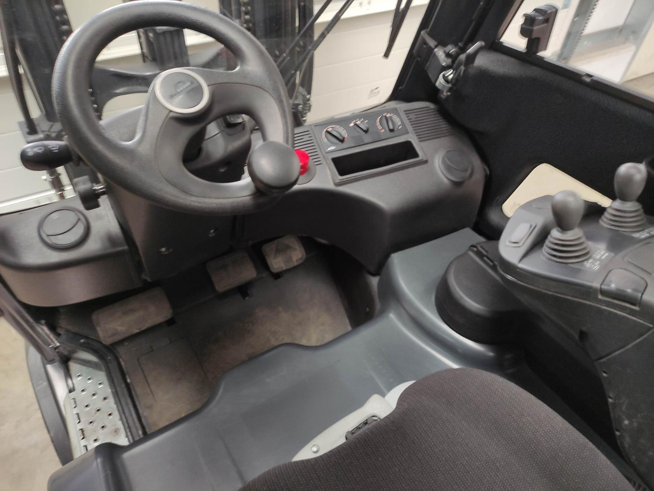 Linde E20PH-02-386-EVO - מלגזה חשמלית: תמונה 5 Linde E20PH-02-386-EVO - מלגזה חשמלית: תמונה 5
