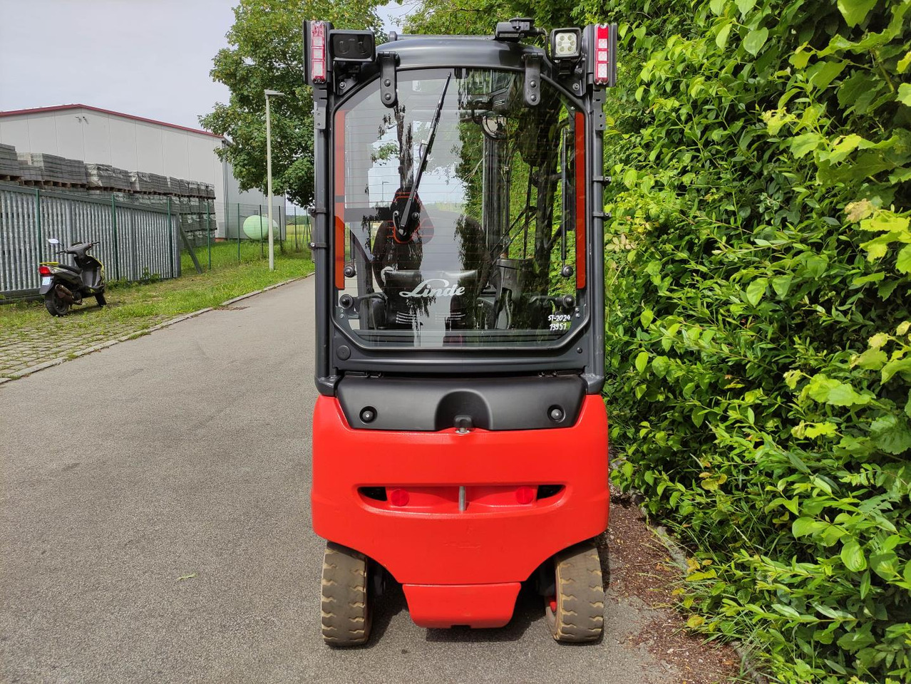 Linde E20PH-02-386-EVO - מלגזה חשמלית: תמונה 4 Linde E20PH-02-386-EVO - מלגזה חשמלית: תמונה 4