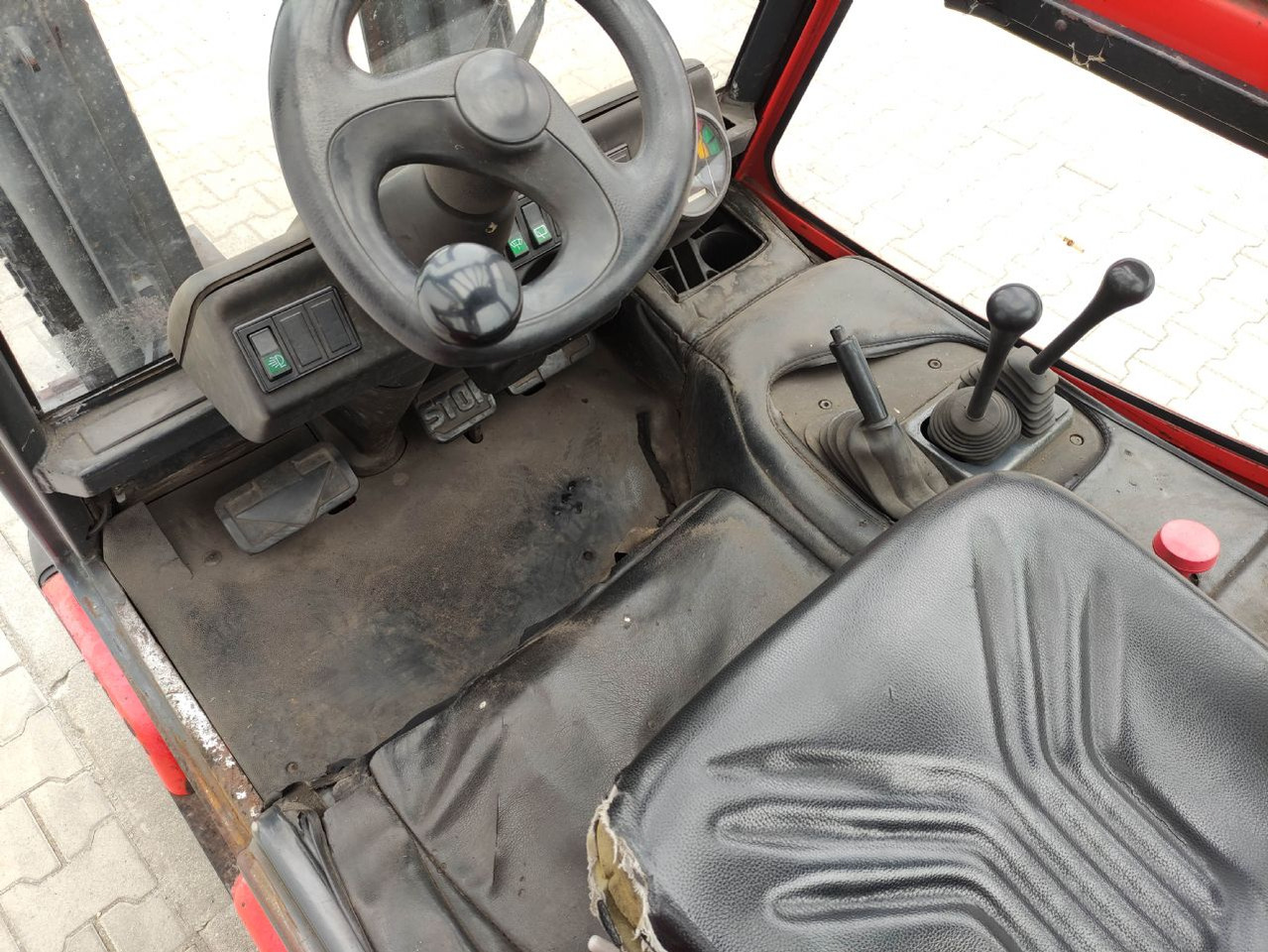 Linde E30-01-336 - מלגזה חשמלית: תמונה 5 Linde E30-01-336 - מלגזה חשמלית: תמונה 5