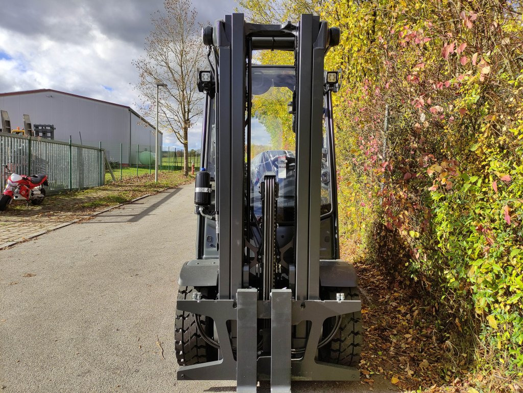 Linde H35D-01-120 - מלגזת סולר: תמונה 3 Linde H35D-01-120 - מלגזת סולר: תמונה 3