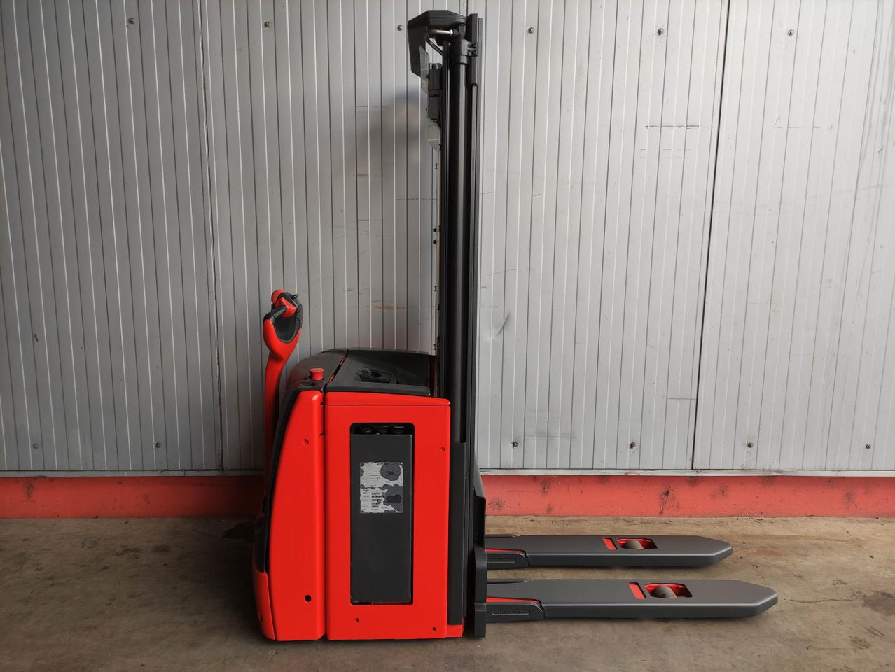 Linde L14-1173 (LACK NEU) - מערים: תמונה 2 Linde L14-1173 (LACK NEU) - מערים: תמונה 2