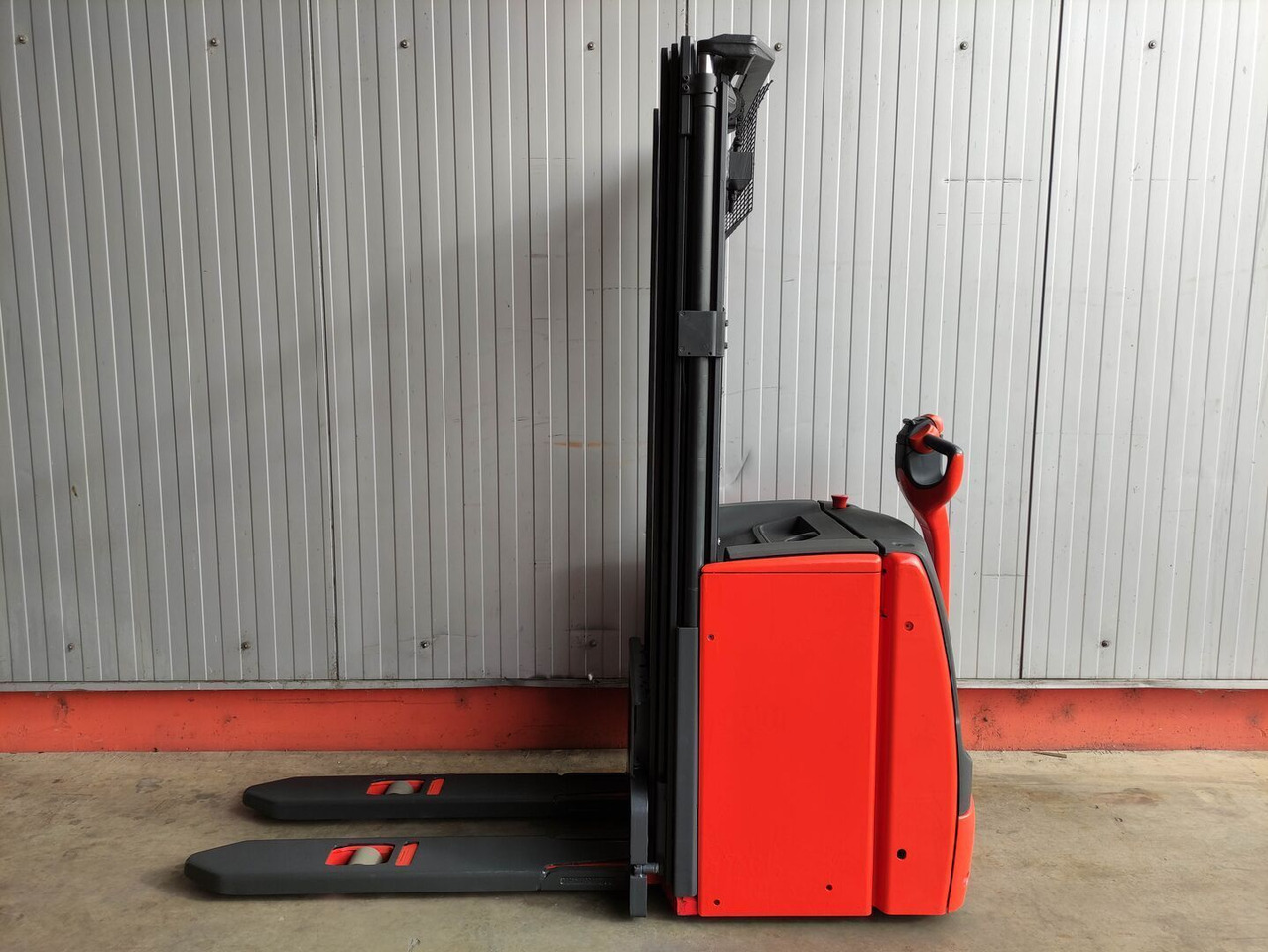 Linde L16-1173 (LACK NEU) - מערים: תמונה 1 Linde L16-1173 (LACK NEU) - מערים: תמונה 1