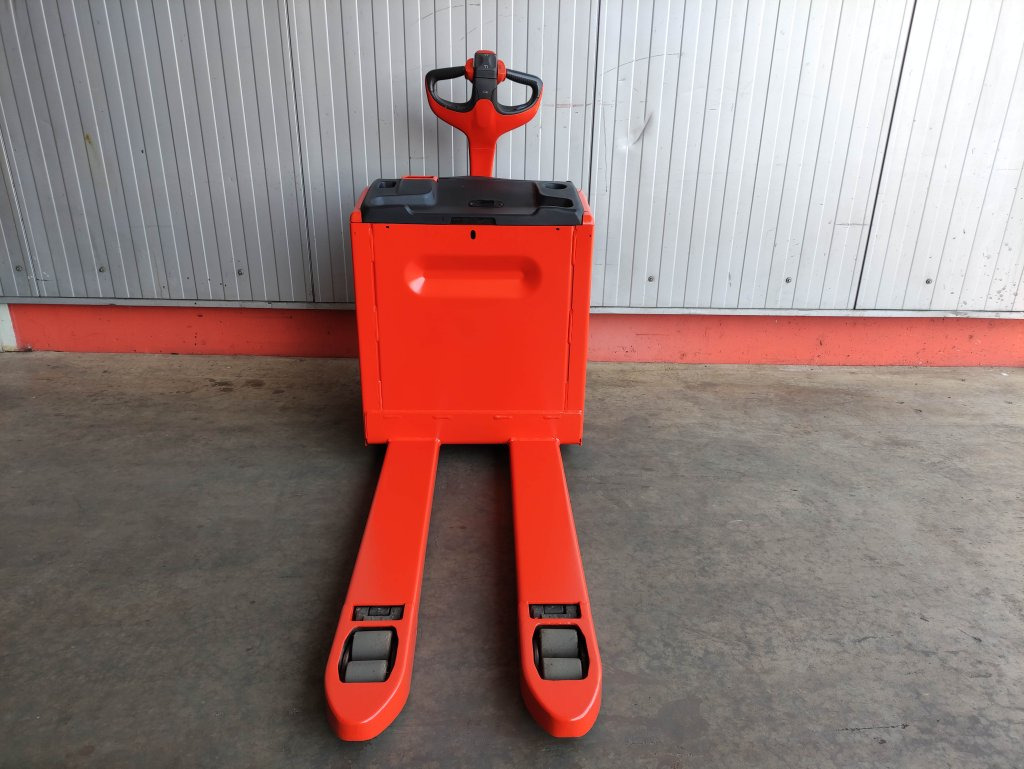 Linde T20 - משאית משטחים: תמונה 3 Linde T20 - משאית משטחים: תמונה 3