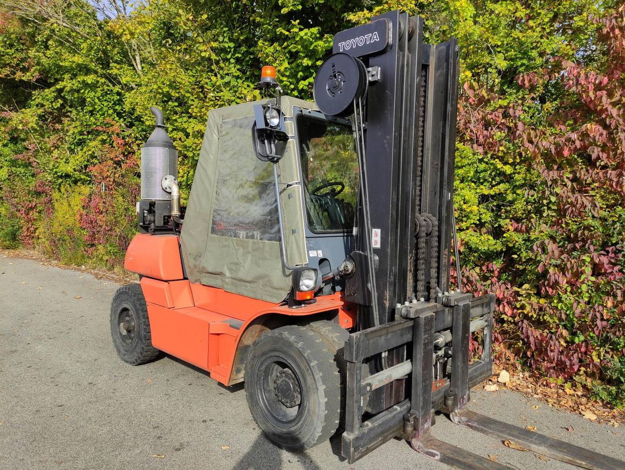 Toyota 50-5FD60 - מלגזת סולר: תמונה 1 Toyota 50-5FD60 - מלגזת סולר: תמונה 1
