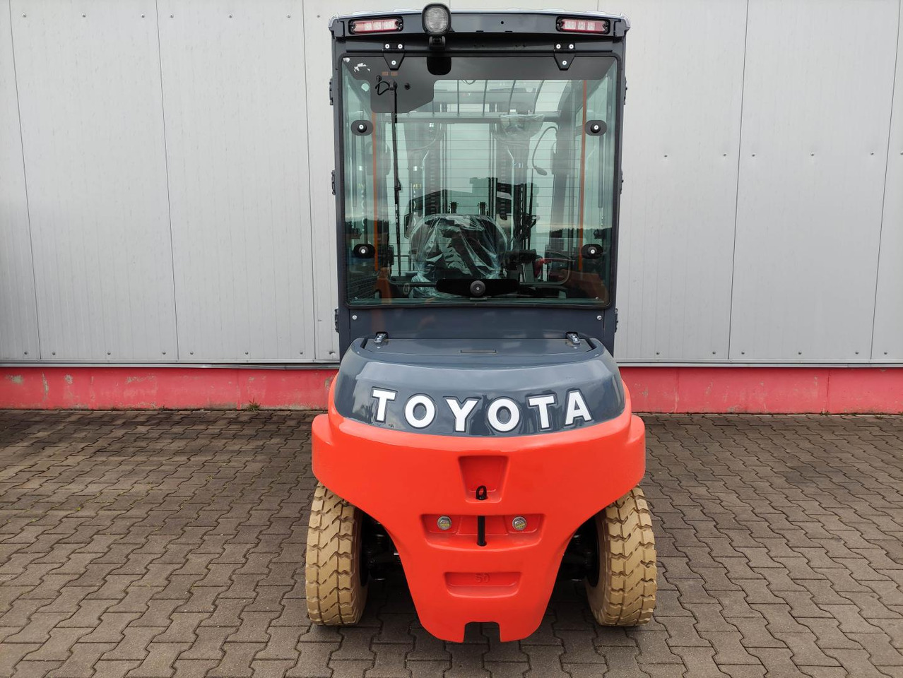 Toyota 8FBMT50 (NEU) - מלגזה חשמלית: תמונה 3 Toyota 8FBMT50 (NEU) - מלגזה חשמלית: תמונה 3