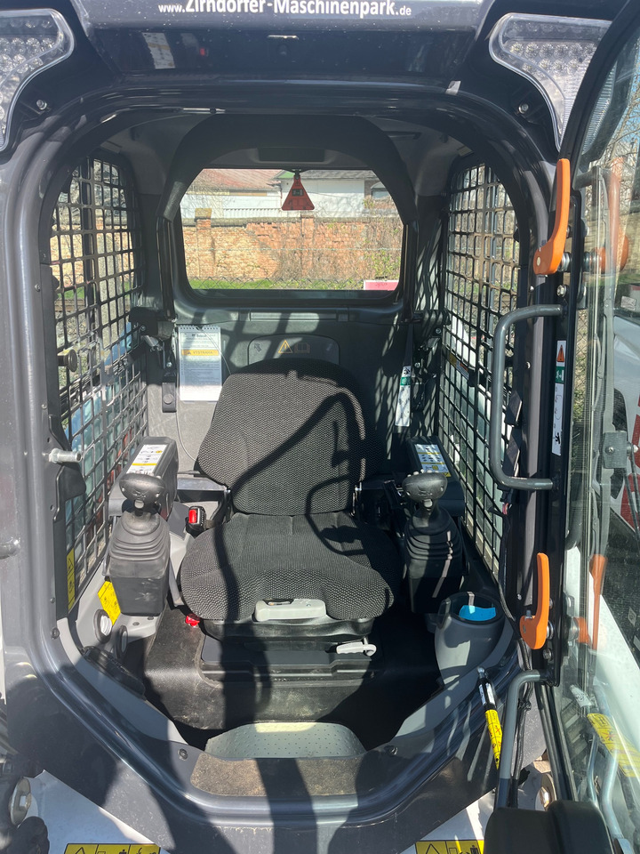 BOBCAT T450 - מעמיס היגוי החלקה: תמונה 4 BOBCAT T450 - מעמיס היגוי החלקה: תמונה 4