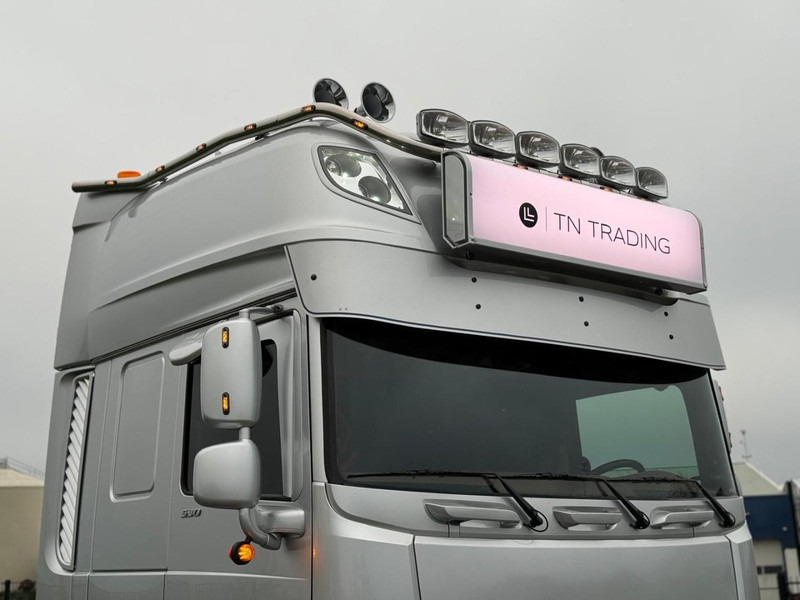 DAF XF 530 FT VOLLUCHT, SHOWTRUCK, RETARDER, LEER, PTO/HYDRAULIEK. - יחידת טרקטור: תמונה 2 DAF XF 530 FT VOLLUCHT, SHOWTRUCK, RETARDER, LEER, PTO/HYDRAULIEK. - יחידת טרקטור: תמונה 2