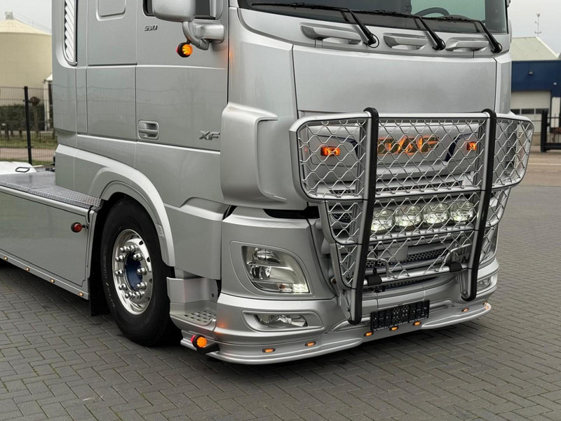DAF XF 530 FT VOLLUCHT, SHOWTRUCK, RETARDER, LEER, PTO/HYDRAULIEK. - יחידת טרקטור: תמונה 3 DAF XF 530 FT VOLLUCHT, SHOWTRUCK, RETARDER, LEER, PTO/HYDRAULIEK. - יחידת טרקטור: תמונה 3
