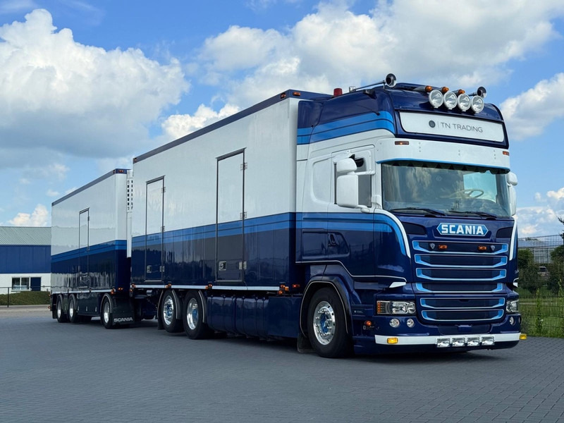 Scania R450 SHOW COMBI, SPECIAL INTERIOR, LIKE NEW, LOW MILEAGE. - משאית תיבה: תמונה 1 Scania R450 SHOW COMBI, SPECIAL INTERIOR, LIKE NEW, LOW MILEAGE. - משאית תיבה: תמונה 1