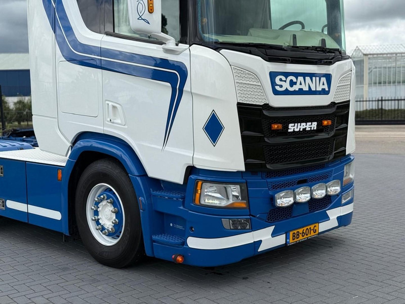 Scania R450 SHOW TRUCK, INTERIOR, STEERING, RETARDER, 570.000 KM. - יחידת טרקטור: תמונה 5 Scania R450 SHOW TRUCK, INTERIOR, STEERING, RETARDER, 570.000 KM. - יחידת טרקטור: תמונה 5