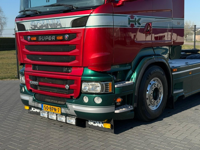 Scania R560 V8 SHOW TRUCK, INTERIOR, FULL AIR, LIKE NEW. - יחידת טרקטור: תמונה 4 Scania R560 V8 SHOW TRUCK, INTERIOR, FULL AIR, LIKE NEW. - יחידת טרקטור: תמונה 4