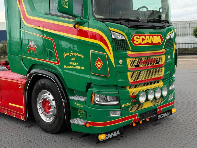 Scania R650 V8 SHOWTRUCK, VOLLUCHT, RETARDER, AUDIO, HYDRAULIEK, COMPLEET VOL. - יחידת טרקטור: תמונה 2 Scania R650 V8 SHOWTRUCK, VOLLUCHT, RETARDER, AUDIO, HYDRAULIEK, COMPLEET VOL. - יחידת טרקטור: תמונה 2