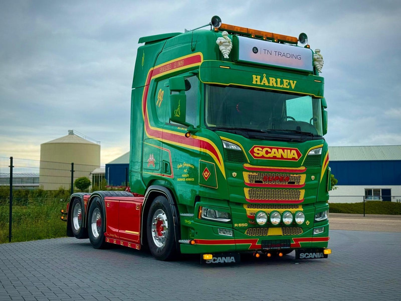 Scania R650 V8 SHOWTRUCK, VOLLUCHT, RETARDER, AUDIO, HYDRAULIEK, COMPLEET VOL. - יחידת טרקטור: תמונה 1 Scania R650 V8 SHOWTRUCK, VOLLUCHT, RETARDER, AUDIO, HYDRAULIEK, COMPLEET VOL. - יחידת טרקטור: תמונה 1