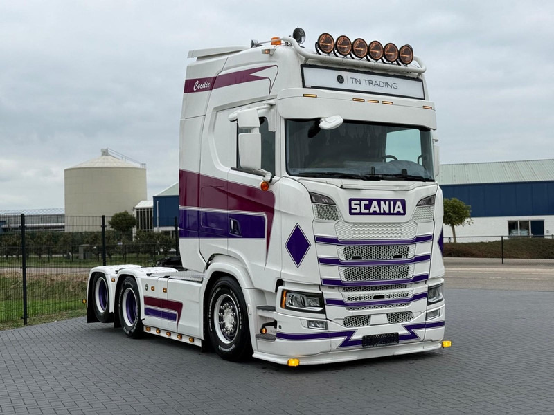 Scania S580 V8 NGS VOLLUCHT, SHOW, LEATHER, RETARDER, LOW MILEAGE, WB 315. - יחידת טרקטור: תמונה 1 Scania S580 V8 NGS VOLLUCHT, SHOW, LEATHER, RETARDER, LOW MILEAGE, WB 315. - יחידת טרקטור: תמונה 1