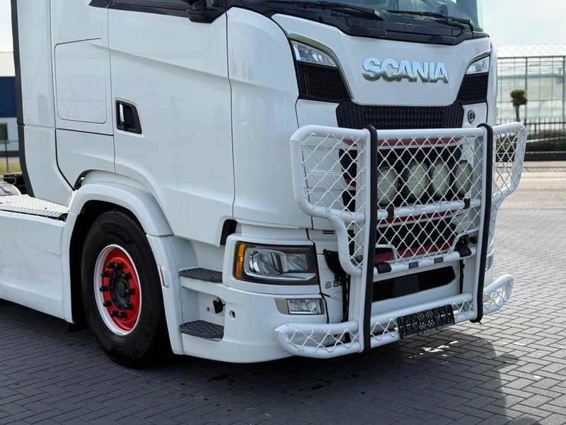 Scania S580 VOLLUCHT, PTO, LEER, RETARDER, TV, 3.15WB, BULLBAR. - יחידת טרקטור: תמונה 3 Scania S580 VOLLUCHT, PTO, LEER, RETARDER, TV, 3.15WB, BULLBAR. - יחידת טרקטור: תמונה 3
