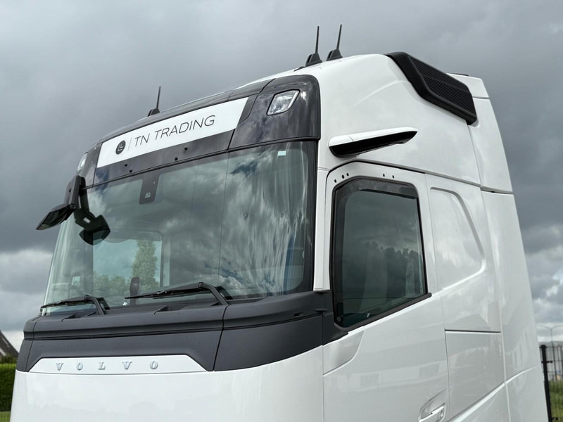 Volvo FH 13.460XL NEW, FULL AIR, ALCOA, HYDRAULIC, XL, FULL. - יחידת טרקטור: תמונה 4 Volvo FH 13.460XL NEW, FULL AIR, ALCOA, HYDRAULIC, XL, FULL. - יחידת טרקטור: תמונה 4