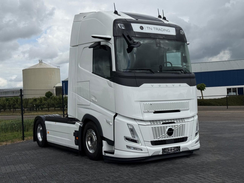 Volvo FH 13.460XL NEW, FULL AIR, ALCOA, HYDRAULIC, XL, FULL. - יחידת טרקטור: תמונה 2 Volvo FH 13.460XL NEW, FULL AIR, ALCOA, HYDRAULIC, XL, FULL. - יחידת טרקטור: תמונה 2