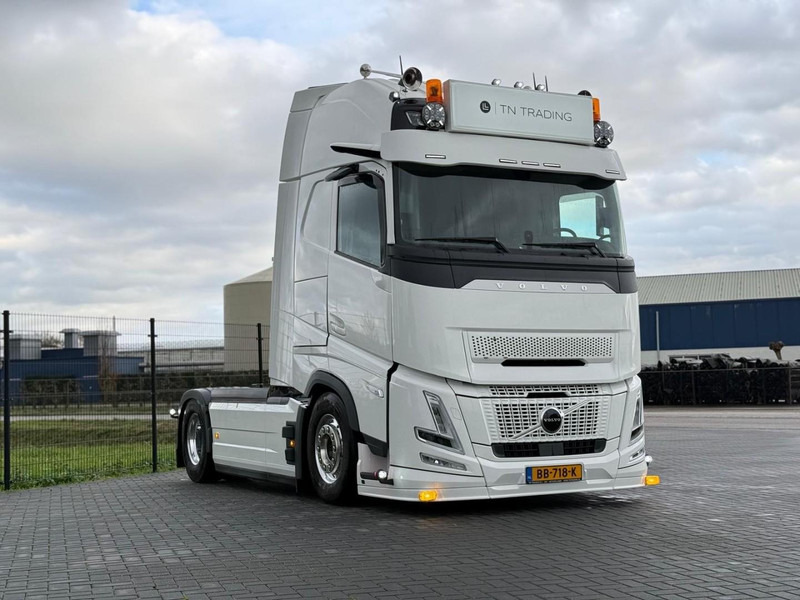 Volvo FH 13.460XL NEW, FULL AIR, ALCOA, HYDRAULIC, XL, SHOW, FULL. - יחידת טרקטור: תמונה 1 Volvo FH 13.460XL NEW, FULL AIR, ALCOA, HYDRAULIC, XL, SHOW, FULL. - יחידת טרקטור: תמונה 1